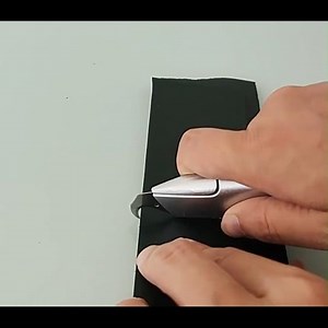 Teppichmesser Hakenklinge Set, Hakenmesser Cuttermesser Universalmesser mit Trapezklinge, Hakenklingen mit Kunststoffköcher, für das Schneiden von PVC-Bodenbelägen