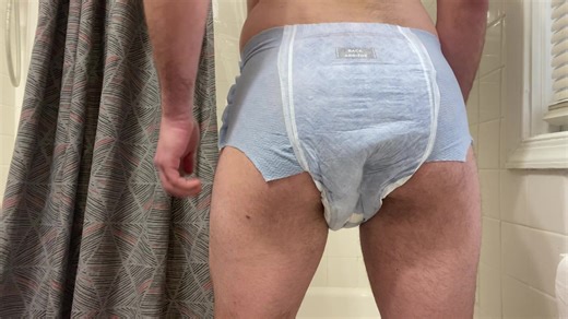 messing my xxl goodnites