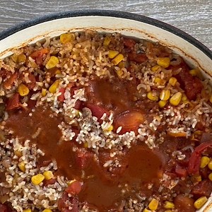 Easy Chili Casserole (Freezer Meal) >> https://freezermeals101.com/chili-casserole/ | Freezer Meals 101 | Facebook