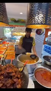 14K views · 145 reactions | Saka apa dia bela ni, banyak gila lauk dia ambik ‍ | VideoViral Malaysia | Facebook