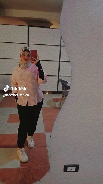 فيديوهات أنشأها لو حكمت الامر فانا بنت ميت غمر (@nccvvv.mbvb) باستخدام الصوت الأصلي - ИOUR