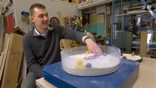 1.1K views | How long can Andy keep his boat afloat on a fluidised bed of sand? Aided by a troop of floating objects Andy dusts off the fluidised bed, a classic piece of Ri demonstration kit handed down from the 1950s. | Royal Institution of Great Britain | Facebook