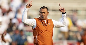 Texas Longhorns hire USC running backs coach Tashard Choice to same position