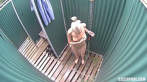 Spanner Film aus der Freibad Umkleide