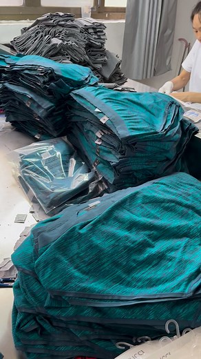 Packing seamless plus size panties | Rongli - Seamless Garments Manufacturer