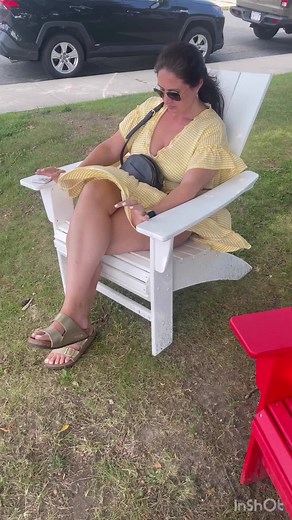 Gale Fail: Dress Blown by Wind! Fashion Faux Pas Alert