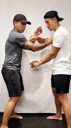 13K views · 464 reactions | Chi sao "forward energy" partner drill In wing chun, "forward intent" or "forward pressure" is fundamental to its principles and techniques. Forward energy refers to the continuous and focused application of force in a forward direction during combat situations. This principle is vital for maintaining control over an opponent and executing effective attacks while minimizing the risk of being countered. | Wing Chun Club | Facebook