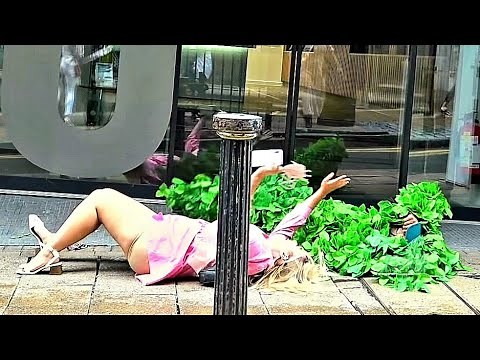 Bushman Prank: She fell down!!! Funniest Bushman Moment Ever