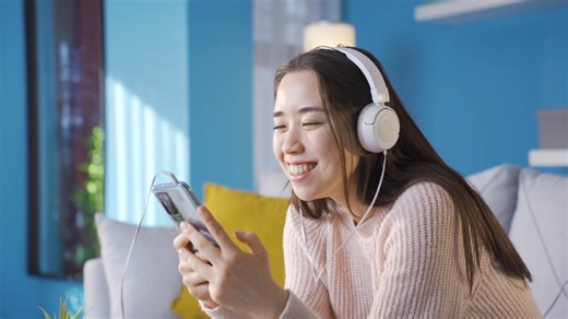Sekarang semua lagu favoritmu bisa kamu kumpulin dalam satu playlist  Bikin dengerin musik jadi lebih personal & gampang, sesuai mood kamu!  Playlist kamu udah ada isinya belum nih? Gas buka Langit Musik #MusikIndonesiaJuara #LangitMusik #PlaylistFavorit #MusikIndonesia | LangitMusik | Facebook