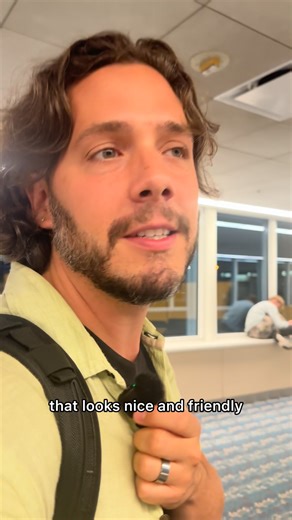 1.1K views · 12 reactions | The kind of friends that give you discount flight codes >> #worldtravelhackers #wth25 #travelhacks #cheapflights | Kiwi.com | Facebook