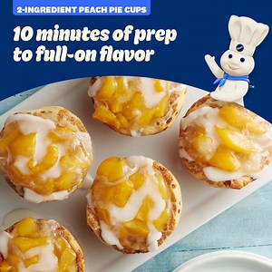 You’ll feel peachy keen about our treat that only asks for Pillsbury™ Cinnamon Rolls with Cream Cheese Icing and pie filling! | Pillsbury