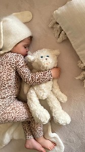 Wrapped in soft wool, she sleeps safely — warm, calm, and comforted! Why wool? 🐑 ✨ Naturally temperature-regulating ✨ Breathable and moisture-wicking ✨ Gentle on sensitive skin Perfect for peaceful sleep, all year round 💛 Sweet memory captured by @mamusiowe_fotki #wheatdk #wheatmoments #danishdesign #kidsbrand #wrappedinwool #woolforkids #summeriscoming #sleepingbaby #toddlermomlife #parenting #sweetangel #woolbaby | Wheat