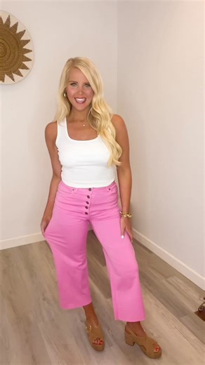 1.3K views | The stretchiest pants ever ️ just hit our free app and they belong in your cart, girlfriend! #sezzlepay #clothesforallwomen #boutiquefashion #ootd #ootdfashion | Lavish Boutique | Facebook