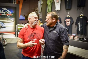 Full Story - Paul Teutul Sr. - Orange County Choppers auf der Motor Bike Expo Verona Italien. Orange County Choppers Mikey Teutul Motor Bike Expo Harleysite AMS Chopper Design #OrangeCountyChoppers #Harley #Harleysite #MBE | Harleysite