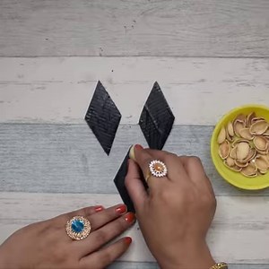 Beautiful Wall Hanging Craft !! #wallhanging #decor #crafts #homedecor #diy #reuse #CraftEngineer | Craft Engineer