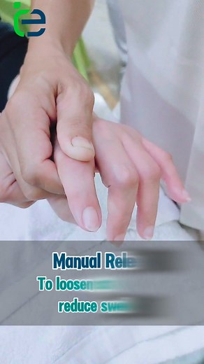 Finger & Hand Mobility✨🙌 Stiff fingers, weak grip, or trouble opening the hand? This therapy boosts joint flexibility, functional movement, and muscle activation — key pillars for stroke rehab, hand recovery, and post-injury rehabilitation.💚❇️ By easing tight joints and improving control, the hand builds better strength, coordination, and confidence in everyday tasks. Small mobility work today = stronger, smoother movement tomorrow.✨ 📲 Call us today to schedule a consultation. Bauang Branch: