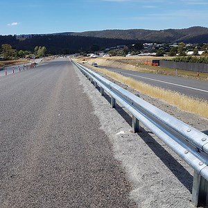 [Hot Item] Metal Crash Barrier for Traffic Safety