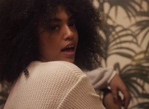 9.9K views · 430 reactions | Grateful video is out now. youtu.be/dbDFdvwOLtE  | Mahalia Music | Facebook