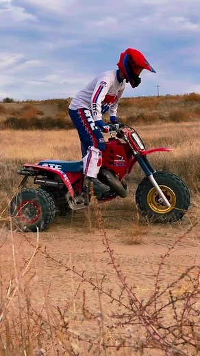 It’s Monday, kick some ass! 落 @austinatv_atc #albabeadlocks #albabeadlock | Alba Racing | Facebook