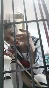 Zhiqing femdom in a cage