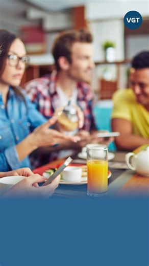 Hot girl đăng clip khoe vũ đạo, lộ luôn dáng thật Xem đầy đủ tại: https://s.vgt.vn/G4qq Một hot girl đã đăng tải đoạn clip khoe vũ đạo gợi cảm của mình lên mạng xã hội, thu hút sự quan tâm từ đông đảo netizen. Tuy nhiên sự thật đằng sau lại khiến nhiều người phải ngỡ ngàng. Thời gian vừa qua, trên các diễn đàn mạng xã hội xứ Trung đang rầm rộ khoảnh khắc khoe vũ đạo của một hot girl có tiếng. Trong clip vỏn vẹn 10 giây, cô gái này chỉ đơn giản là cởi áo khoác và nhún nhảy, lắc lư theo điệu nhạc,