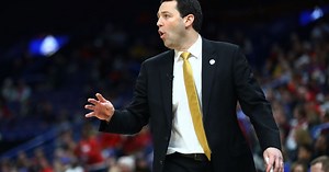 Sources: Bryce Drew agrees to a deal with Grand Canyon