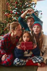 Unwrap the happiest season with us at Women’Secret and spread the joy of gifting. ✨🎁 #womensecretpakistan #pretty #comfortable #holidayseason #giftingseason | Women'secret Pakistan