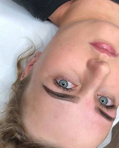 21 reactions | Those fluffy brows  One drawn on and one after feather touch tattooing ✨ | The Cosmetic Tattoo Studio | Facebook