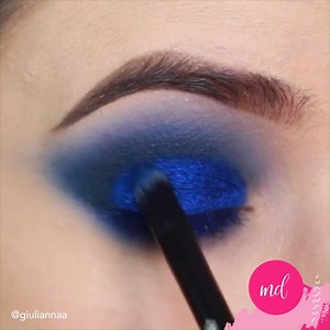 324K views · 10K reactions | Pretty and bold colors for an eye makeup that will make you stand out!  By: @giuliannaa | MetDaan Makeup | Facebook