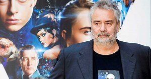 Luc Besson : l'actrice qui l'accuse de viol sort du silence