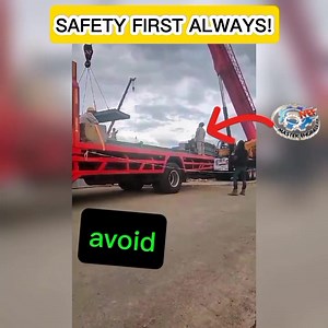 3.9K views · 59 shares | Always avoid staying under suspended load, safety first! #safetyfirst #safety #safteyatwork | Master Engineer Fix | Facebook