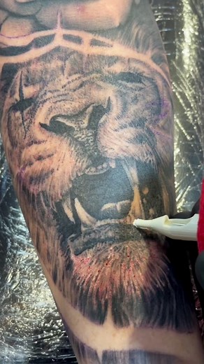 3D Lion Tattoo Design for Hand