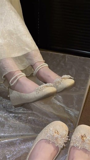 The Perfect Combo: Elegant Pantyhose & High Heels Show #beauty #heels #legs #foot