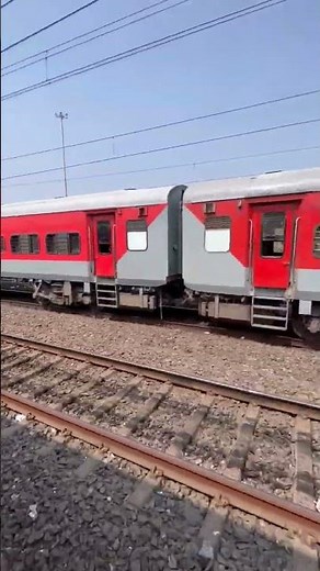 Dangerous High Speed Parallel Race & Overtake between Two Red Indian Express Trains 😨Indian Railway