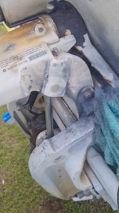 16K views · 86 reactions | Ever removed a trim and tilt motor?? Who would've thought a pin could be soo hard to get out.. Here's what we did.. #Johnson #outboard #trimtilt #motor #boat | The Bay Today | Facebook