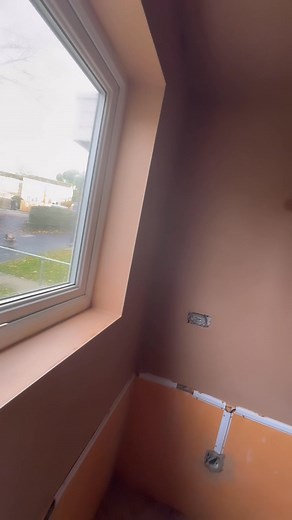 Kitchen today in bath completed Overboard ceiling ✅ Tight coat walls with hardwall ✅ Plastered ✅ Get in touch for a quote👍!!!! | L&J plastering