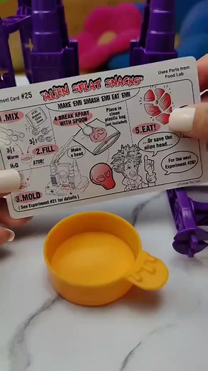 126_1996 Dr. Dreadful Freaky Food Lab - Alien Splat Snacks 👽 #asmr #drdreadful #nostalgia | ASMR Playroom