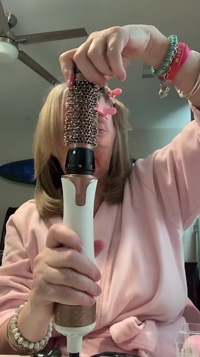 #juliescurlers #littleolejulie #mom #mum #ma #oma