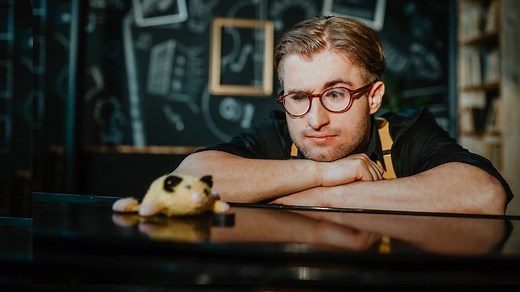 Písničkář Michal Horák v písni Rande koketuje po síti s Berenikou Suchánkovou - Novinky
