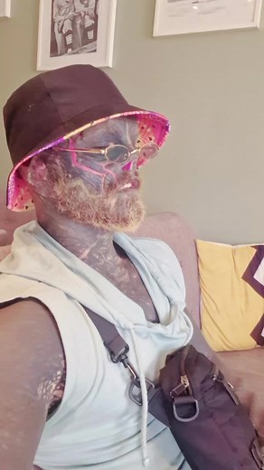 Evolution of Alien Tattoos: Parati and Tattoo Blackwork