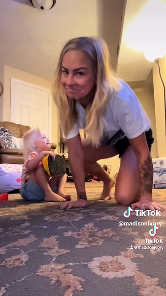 Moms night out edition 💕 #fyp #momsnightout @Shala Davis @Brooke Swapp @JessicaNielson