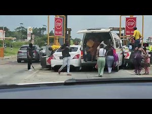VIP Security monitor scene of accident at Umvoti toll