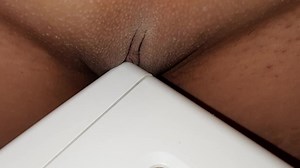 I Rub My Clit On The Washing Machine While It Vibrates And Cum Quickly - IkaSmokS