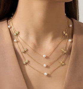 Collier de perles superposées doré avec breloque noeud | Collier élégant et minimaliste pour femme - Etsy France