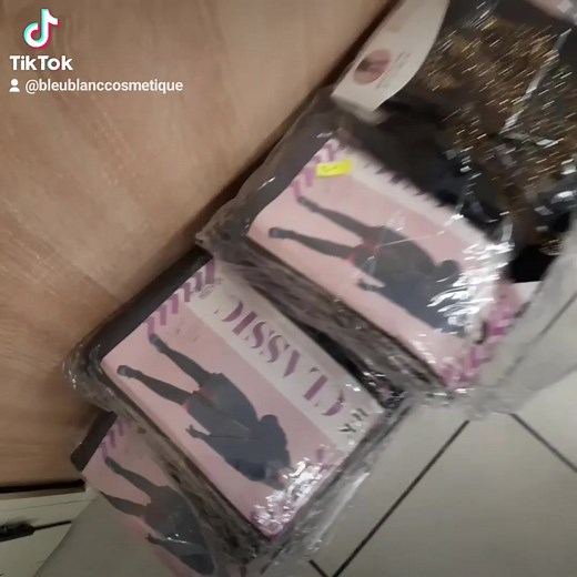 #collant #lingerie #nouveauté #hiver #bleublanccosmetique | Bleu Blanc cosmétiques maraval