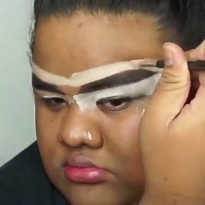 8.2K views · 68 reactions | She is so gorgeous By @ese.milan | Life Beauty Makeup | Facebook