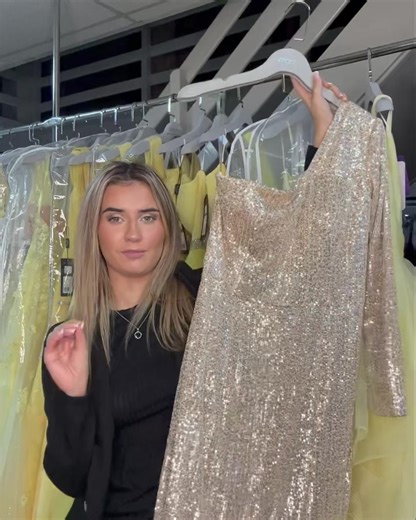 11K views · 51 reactions | The perfect evening dress ✨ | Celebrity Prom Dress and Eveningwear Shop | Facebook