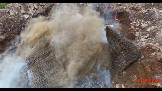 💥 Quand tout commence par un dynamitage maîtrisé! Préparation du terrain pour une nouvelle construction résidentielle. Chez Beauséjour - Excavation et Paysagement , on crée les bases solides pour vos projets, du dynamitage à la finition. 📞 Estimation gratuite : 819-217-4000 🌐 excavationbeausejour.com #DynamitageContrôlé #ExcavationRésidentielle #ProjetDeConstruction #BeausejourExcavation #TravauxPréparatoires #TerrainsRésidentiels #ExpertiseLocale #SoumissionGratuite #SaintDonat #Construction