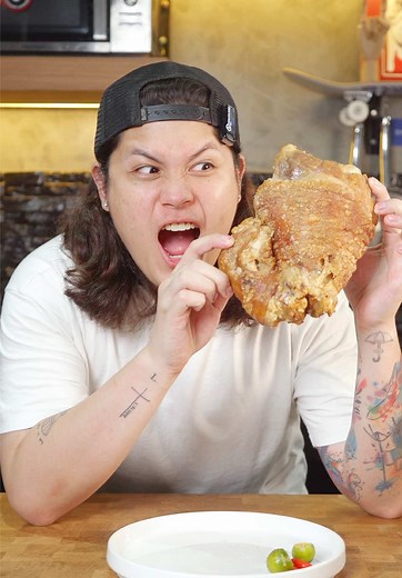Crispy Pata Recipe: Ninong Rice vs. Alex Eal