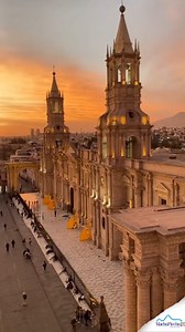 🇵🇪 Descubra a majestosa Catedral da Basílica de Arequipa, um marco icônico na "Plaza de Armas" da cidade de Arequipa. Erguida em pedra branca vulcânica, esta magnífica obra arquitetônica é um símbolo impressionante da fé e da história peruana. Quais detalhes arquitetônicos mais impressionaram neste destino histórico? Compartilhe conosco nos comentários! #arequipa #catedraldearequipa #peru #machupicchubrasil #cidadebranca #arequipaperu #sillar | Machu Picchu Brasil